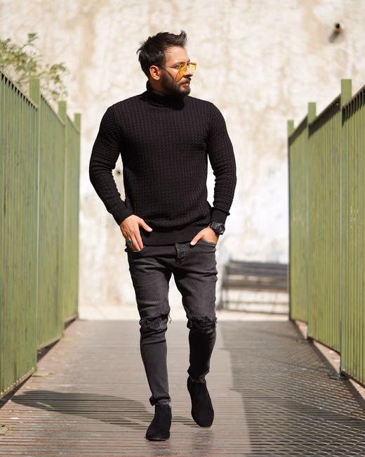 Blusa de Frio Gola Alta Preta